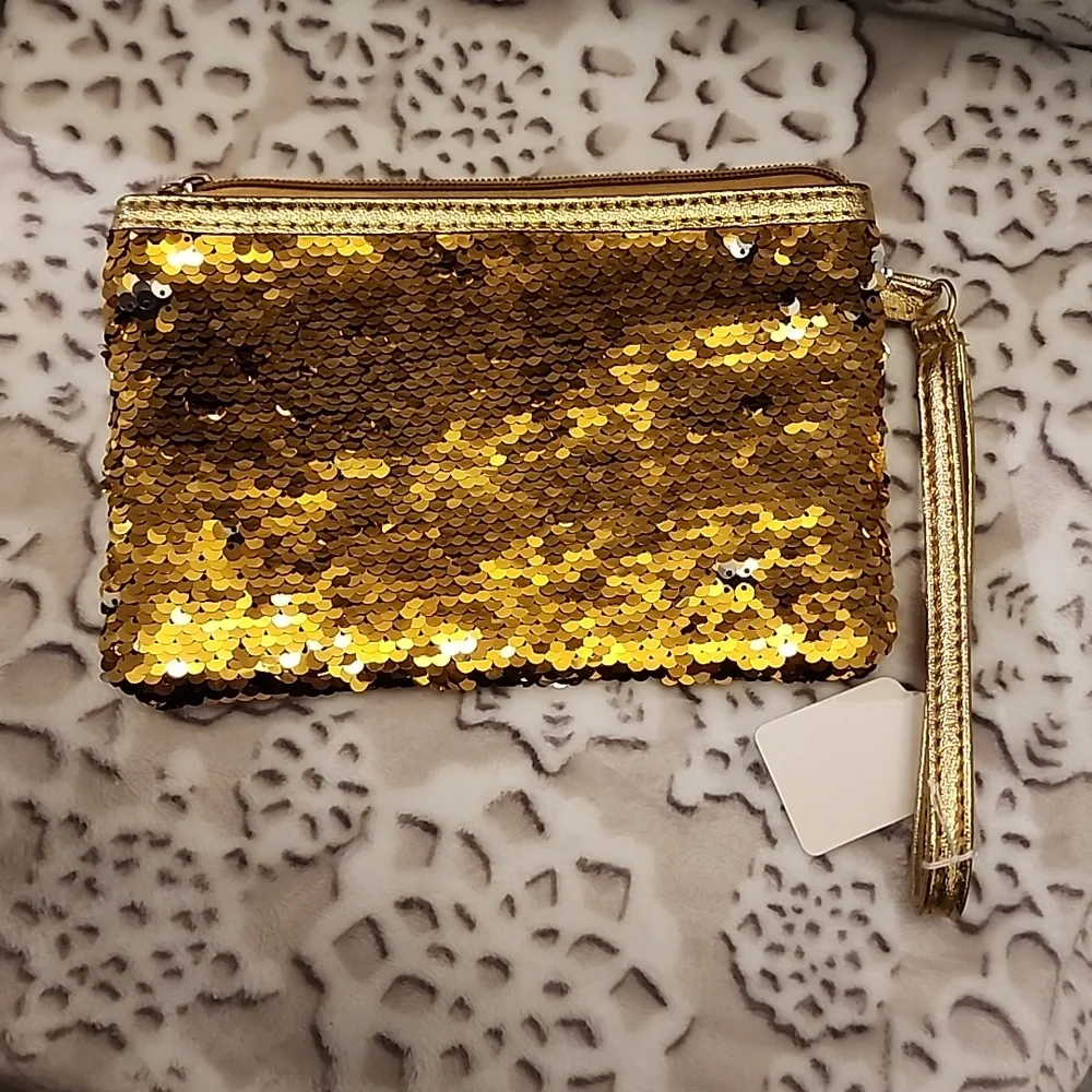 NWOT Gold sequence wristlet - Picture 1 of 3